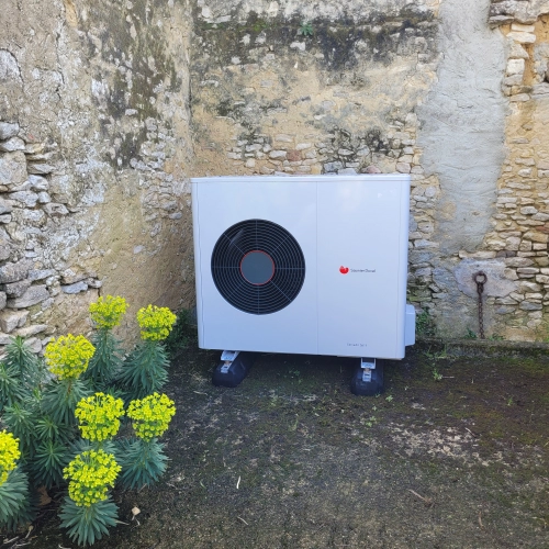 Installation d’une pompe à chaleur chauffage et eau chaude sanitaire en Seine-Maritime à Lillebonne.